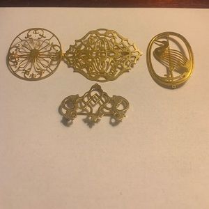 Gold Brooch Set